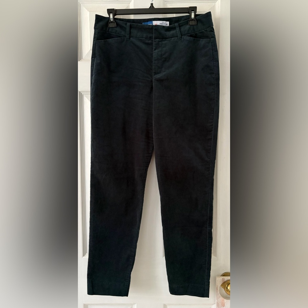 Old Navy Green Velvet Pixie Skinny Pants